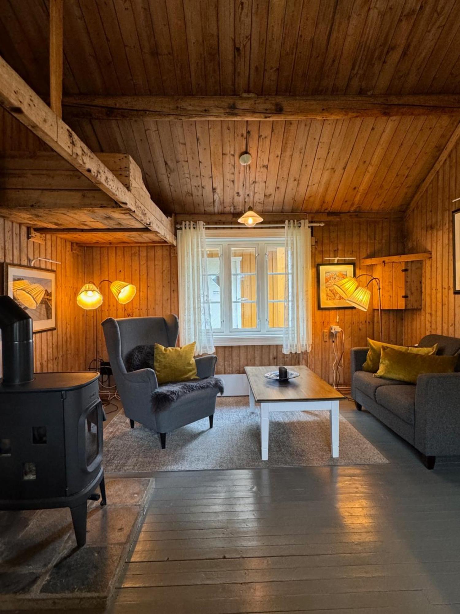 Sakrisoy Rorbuer Hotel Рейне Екстериор снимка
