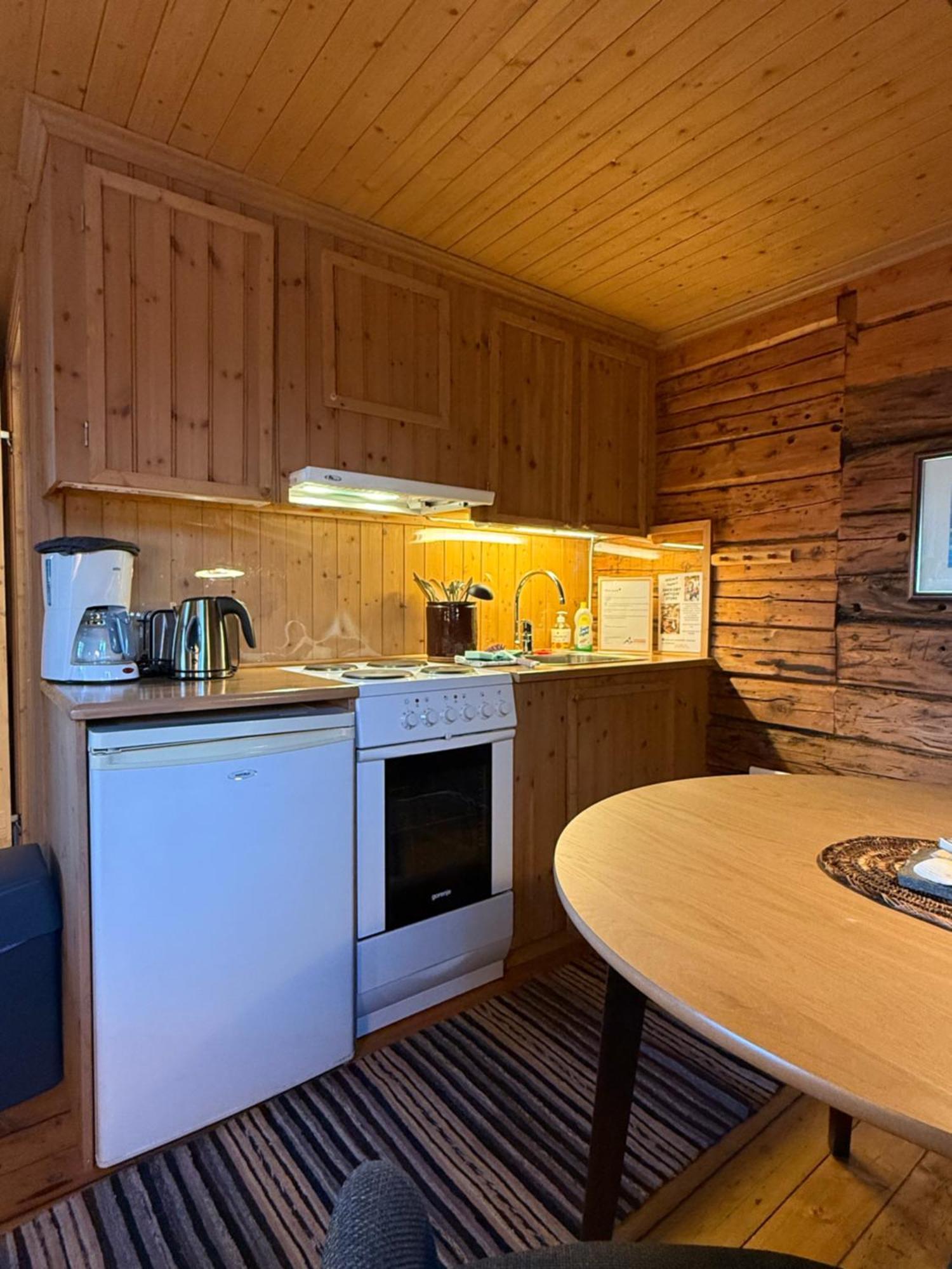Sakrisoy Rorbuer Hotel Рейне Екстериор снимка